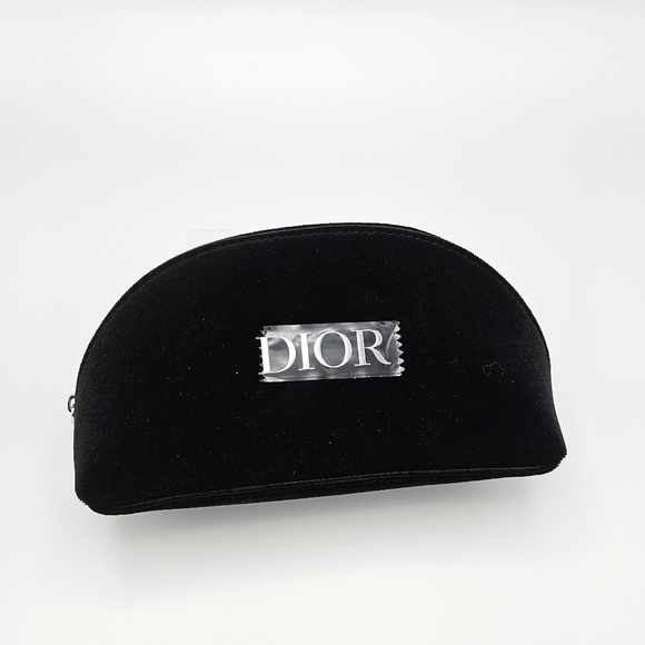 Brand new Dior black pouch from Dior Beauty - Picture 4 of 13